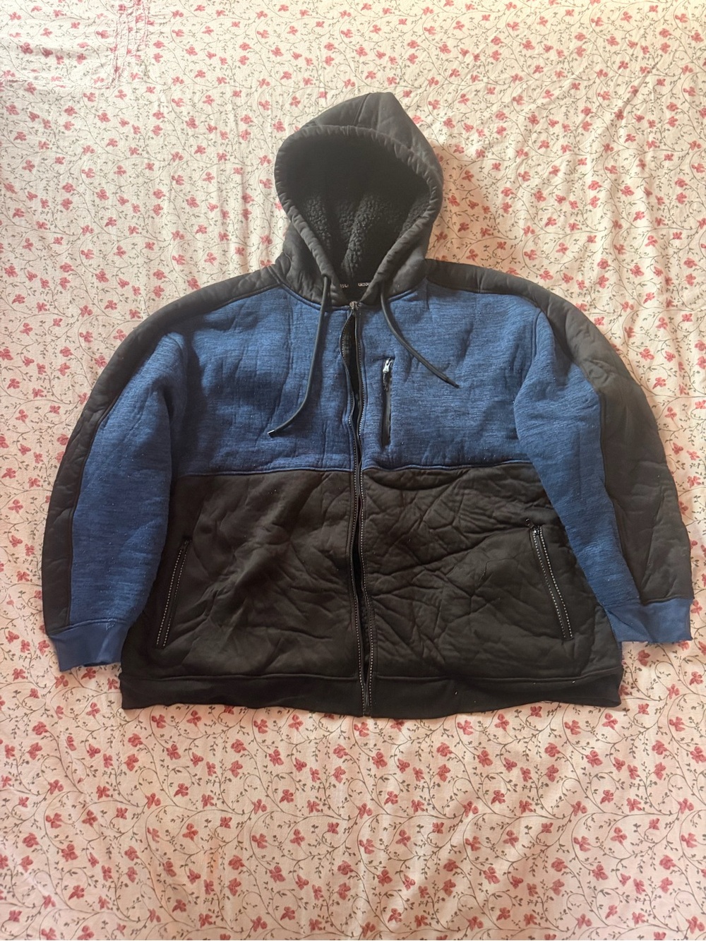 Akademiks Blue and Black Hooded Puffer Jacket